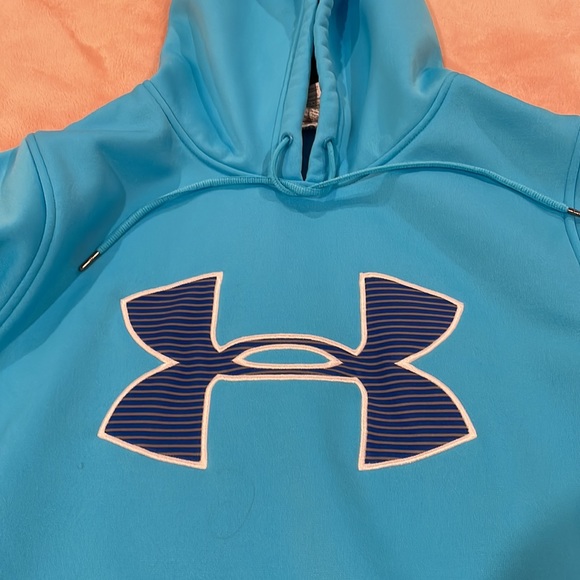 UNDER ARMOUR Loose Fit Hoodie! Like new💙 - Picture 2 of 5